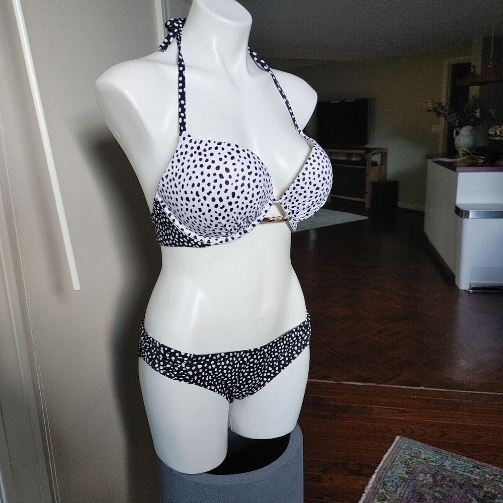 Victoria's Secret Bombshell swim set 36C and L bikini bottom Black/white New